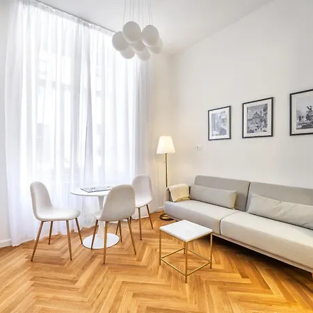 Apartmán Urban Nest Wolfova By The Triple Bridge