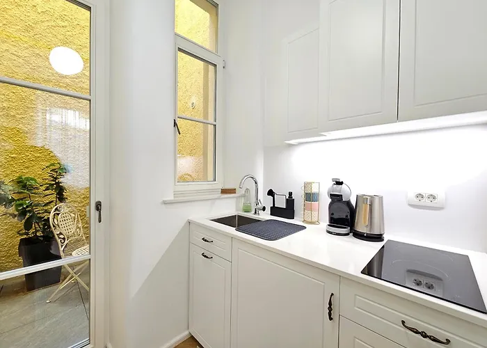 Daire Urban Nest Wolfova By The Triple Bridge *