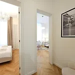 דירה Urban Nest Wolfova By The Triple Bridge