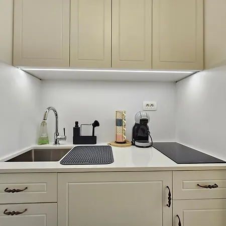 Urban Nest Wolfova By The Triple Bridge דירה