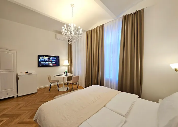 Urban Nest Wolfova By The Triple Bridge דירה לובליאנה