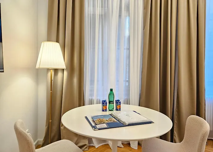 Urban Nest Wolfova By The Triple Bridge * 류블랴나