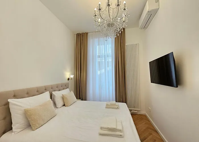 Urban Nest Wolfova By The Triple Bridge דירה