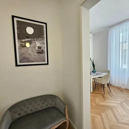 Urban Nest Wolfova By The Triple Bridge 卢布尔雅那