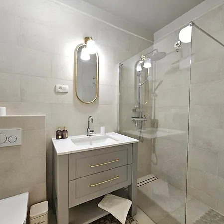 公寓 Urban Nest Wolfova By The Triple Bridge 卢布尔雅那